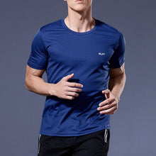 Load image into Gallery viewer, High Quality Polyester Men Running T Shirt Quick Dry Fitness Shirt Training Exercise Clothes Gym Sport Shirt Tops Lightweight