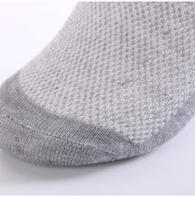 Load image into Gallery viewer, Men Summer Breathable Thin Boat Socks